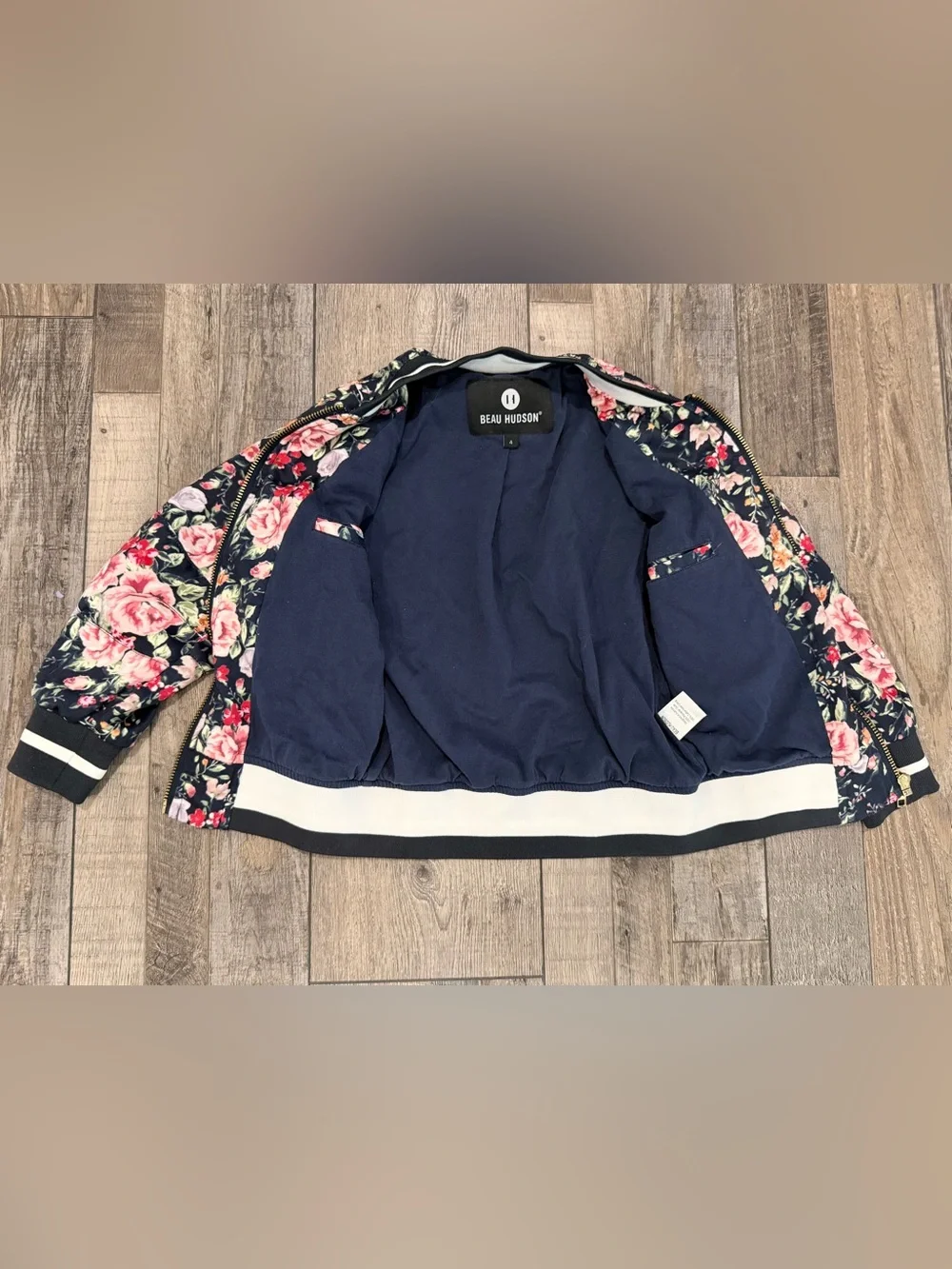 🌸 Beau Hudson floral bomber jacket. Size 4